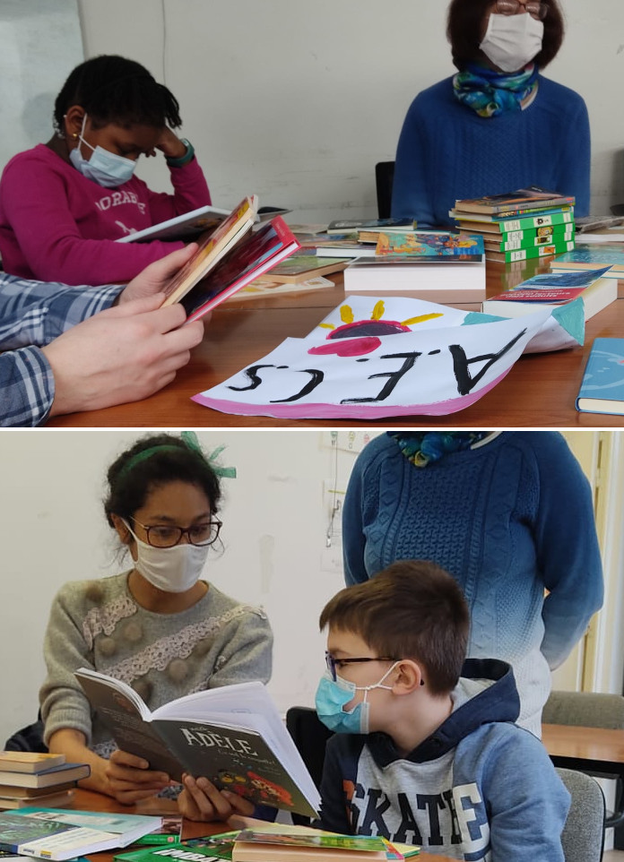 Enfant avec livres